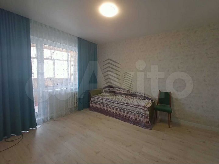 2-к. квартира, 48 м², 8/9 эт.