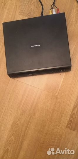 DVD-плеер Supra DVS-200X