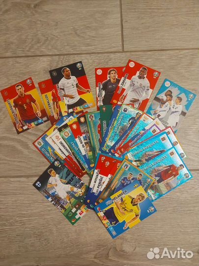 Футбольные карточки Panini