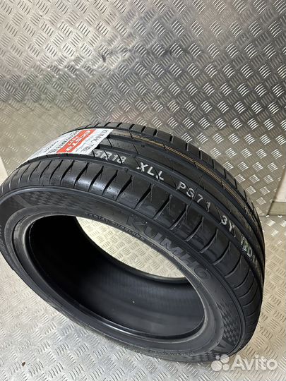 Kumho Ecsta PS71 245/45 R18 100Y