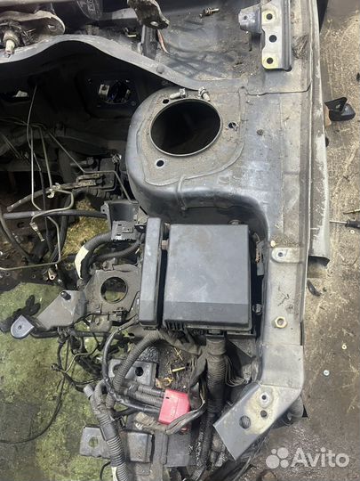 Стакан передний левый lancer 9