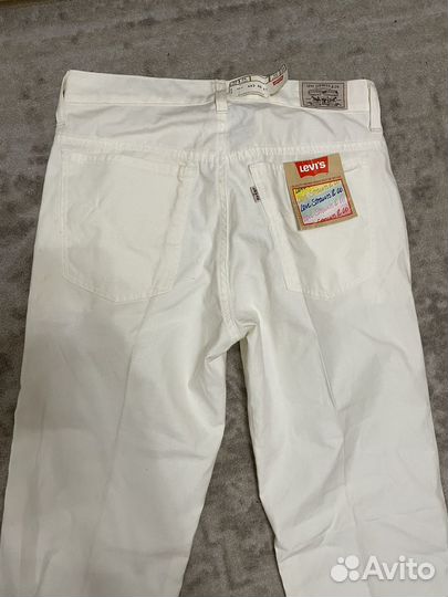 Levis джинсы белые