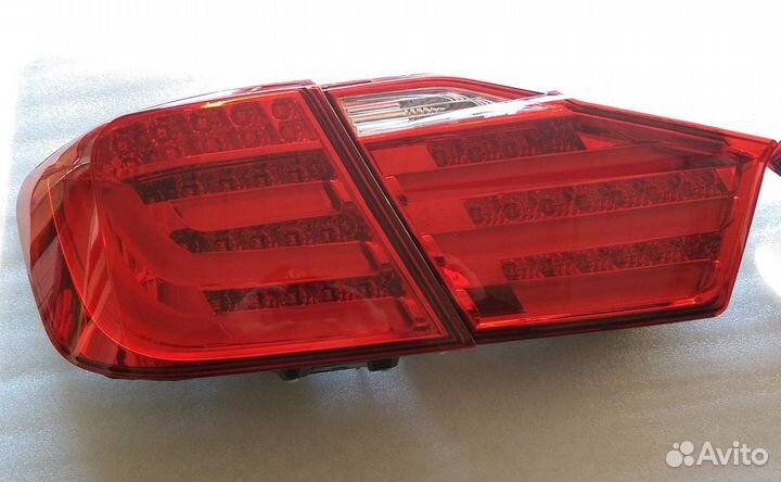 Camry 50 Стоп сигналы стиль BMW красные Z7MG1