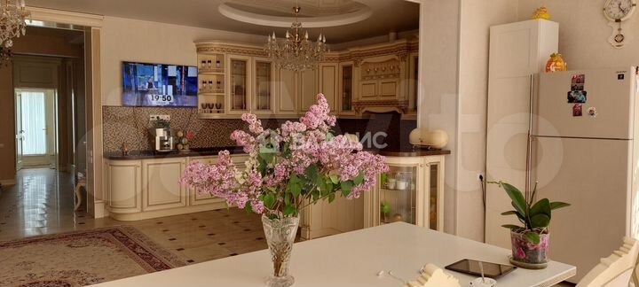 Таунхаус 210 м² на участке 3 сот.