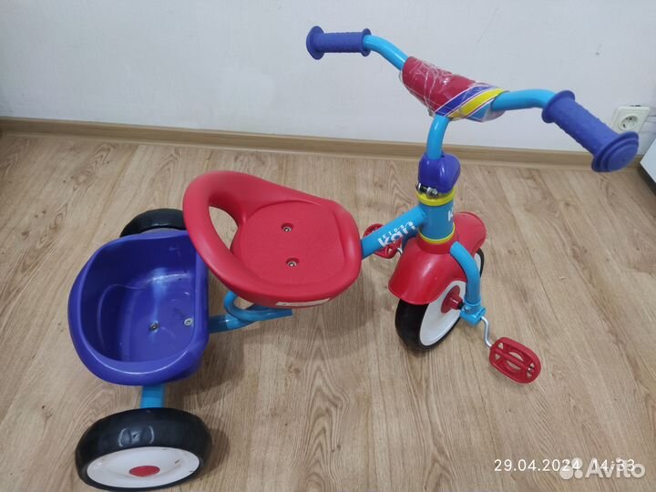 Велосипед трехколесный