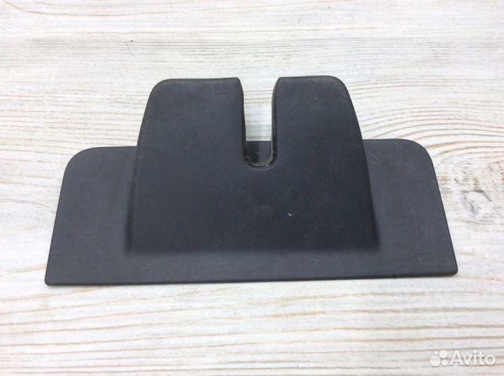 Кожух замка багажника Volvo Xc70 Cross Country