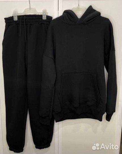 Спортивный костюм на флисе теплый