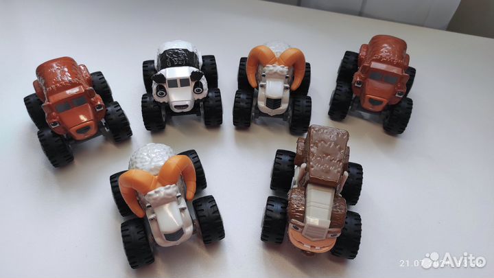 Вспыш и чудо машинки mattel