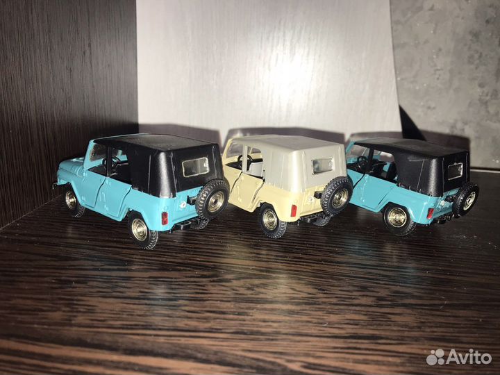 Модель 1/43 УАЗ 469(А34)