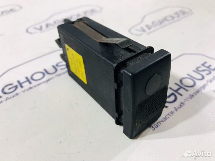 Кнопка обогрева стекла задняя Audi A8 D2 4D 1999