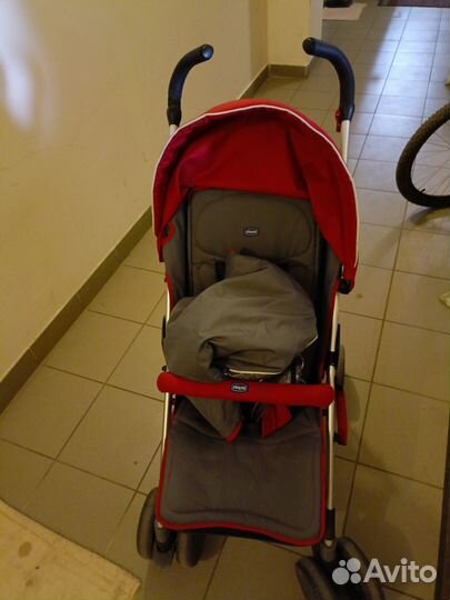 Прогулочная коляска трость chicco