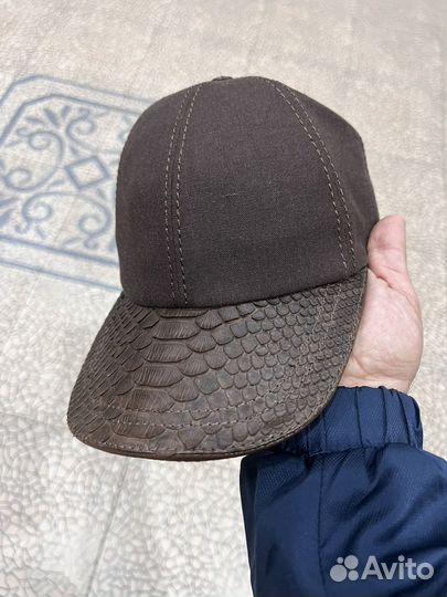 Кепка из питона