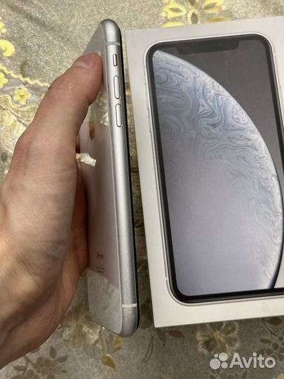 iPhone Xr, 128 ГБ