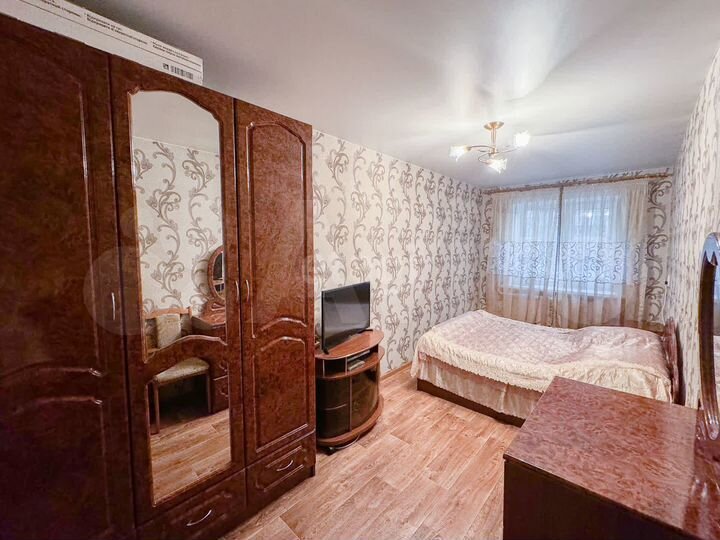 3-к. квартира, 54 м², 2/5 эт.