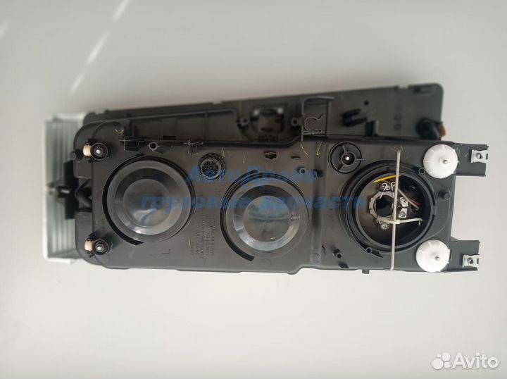 Фара левая Рено Магнум Renault Magnum