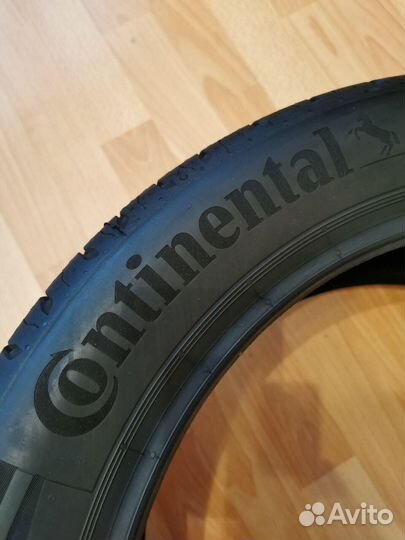 Continental EcoContact 6 235/45 R18 94W