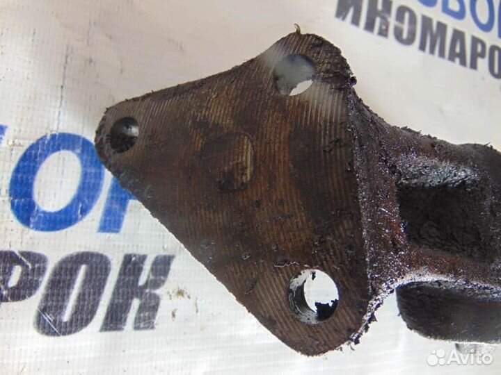 Кронштейн двигателя правый для Toyota Sprinter Mar