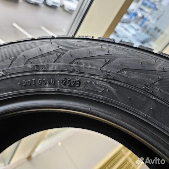 Nokian Tyres Nordman 7 SUV 215/60 R17