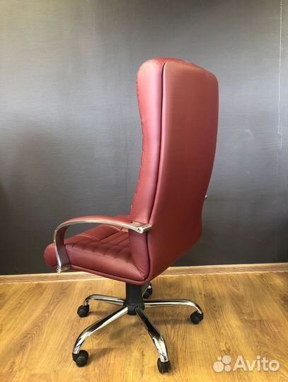Компьютерное кресло новое