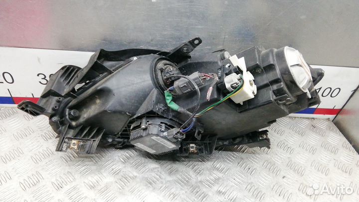 Фара правая Mazda CX-7