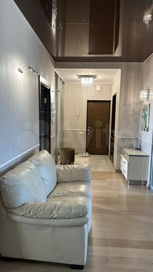 3-к. квартира, 102 м², 4/9 эт.