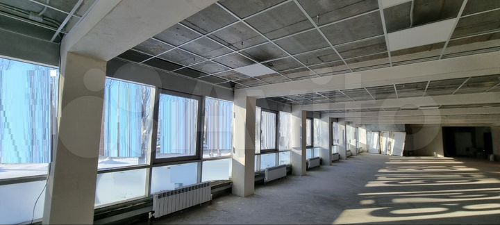 1000м² офисного пространства с панорамой на Кирова