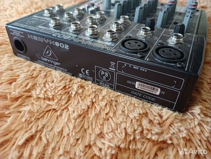 Микшерный пульт behringer xenyx 802