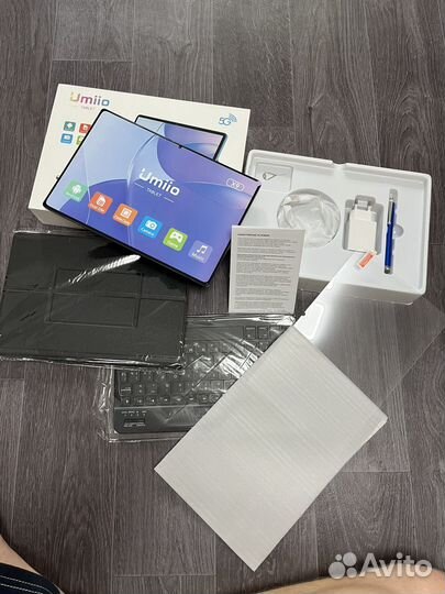 Планшет umiio x9 128г новый с клавиатурой чехлом