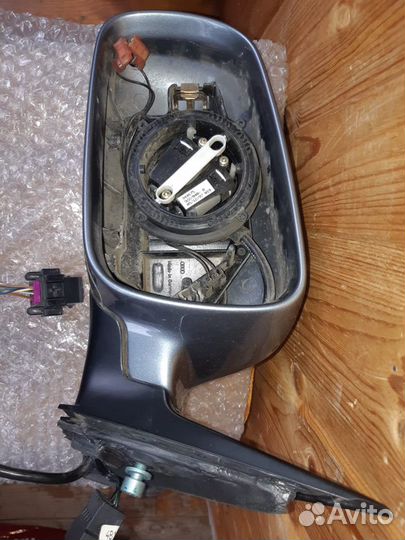 Зеркало боковое левое