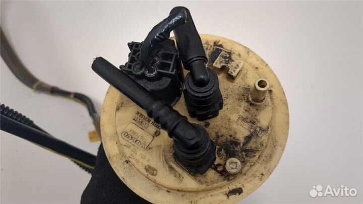 Насос топливный электрический Volvo V70, 2006