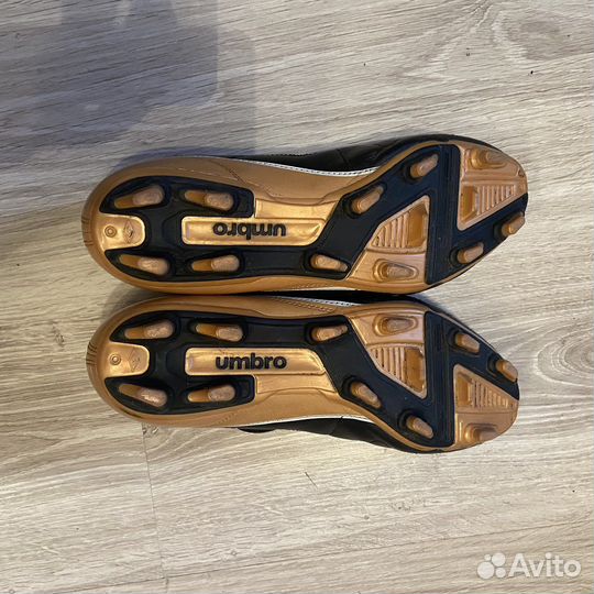 Футбольные бутсы Umbro оригинальные 42,5