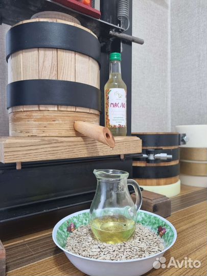 Подсолнечное масло холодного отжима сыродавленное