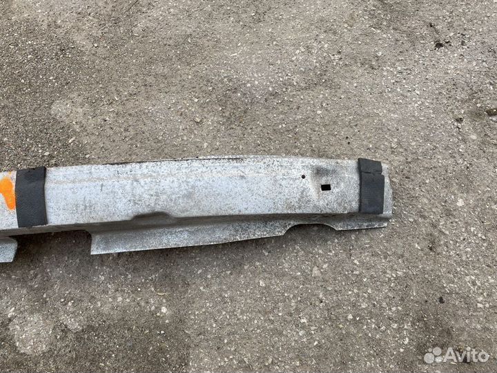 Усилитель заднего бампера Audi A6 C5 универсал