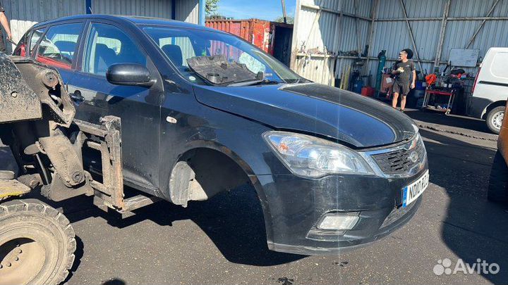 Ноускат в сборе бампер передний Kia Ceed хетчбек