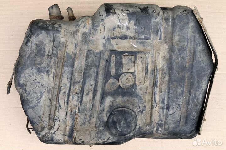 Бензобак Мицубиси Кольт