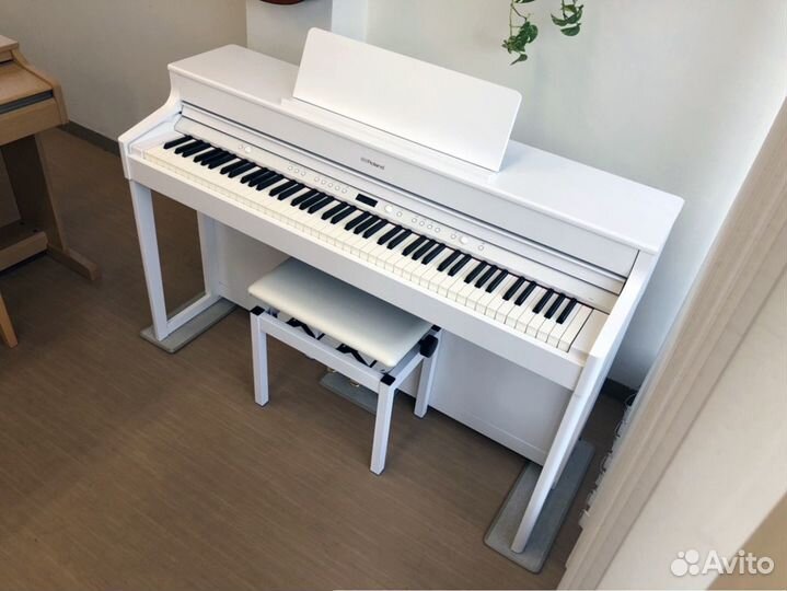 Цифровое пианино Роланд
