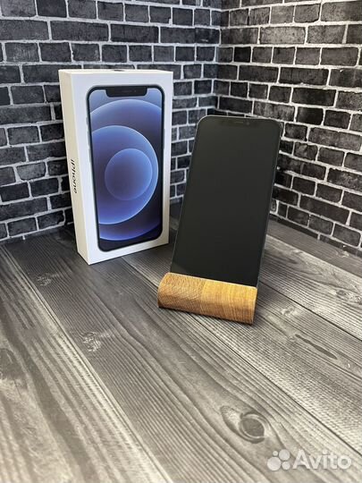 iPhone 12, 64 ГБ