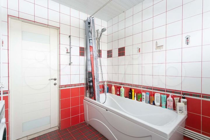 Дом 169 м² на участке 6 сот.