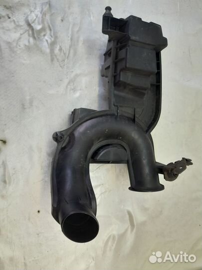 Резонатор воздушного фильтра Renault Megane