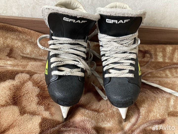 Коньки для хоккея с мячом