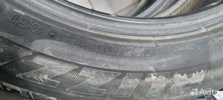 Bridgestone Blizzak Spike-01 225/55 R18 98T