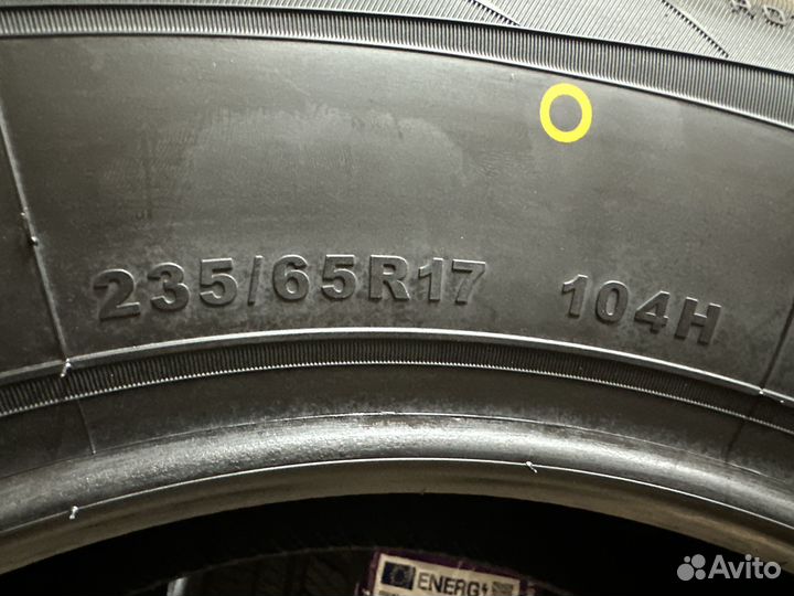 Tourador Winter Pro Max 235/65 R17 104V