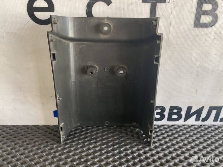 Кожух рулевой колонки Volvo FH5 82219174