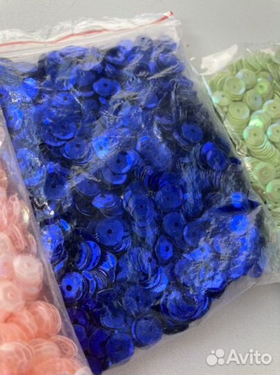 Материалы для творчества (пайетки,кисти,карабины)