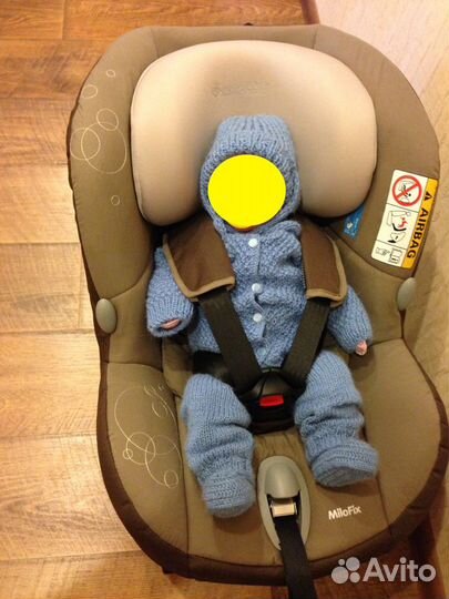 Продам автокресло Maxi-Cosi MiloFix isofix 2-в-1