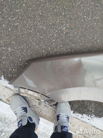 Крыло переднее правое granta