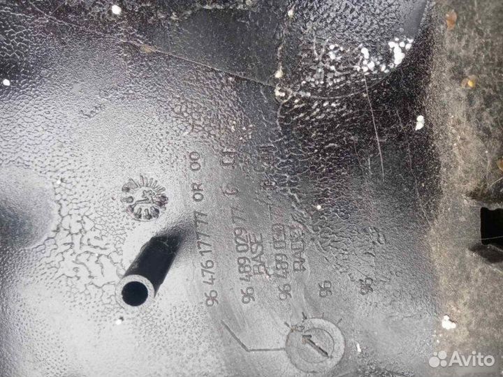 Кожух рулевой колонки Peugeot 206 хэтчбек 2004