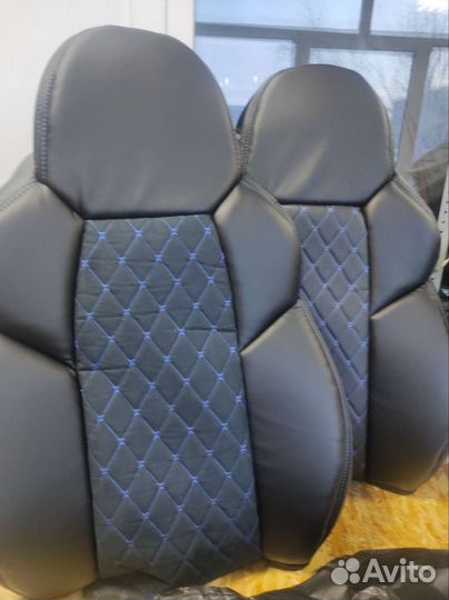 Чехлы универсальные с боковой поддержкой