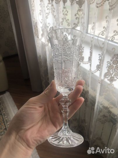 Хрустальные бокалы для шампанского