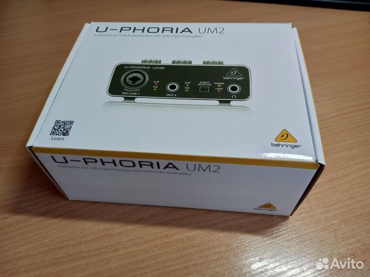 Внешняя звуковая карта behringer u-phoria um2